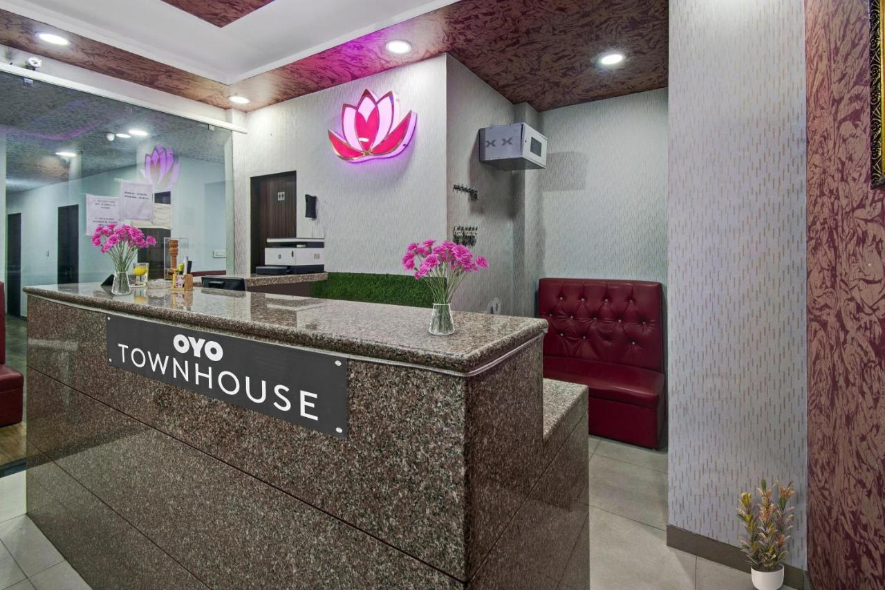 Townhouse The Lotus Hotel Jaipur Exterior foto